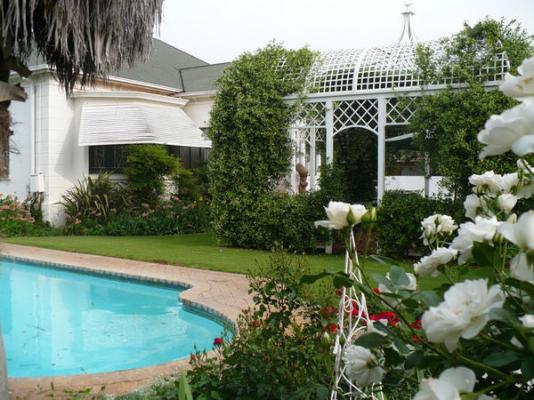 A Tapestry Garden Guest House - 261617