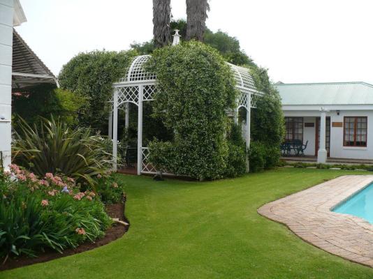A Tapestry Garden Guest House - 261618