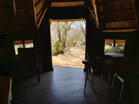 Klipspringer Chalet Kitchen