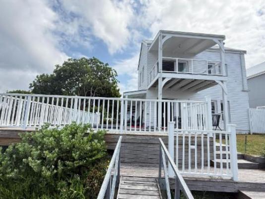 Soft Shore House C31 - Property / Building