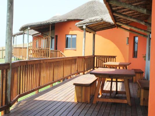 Swell Eco Lodge - 261836
