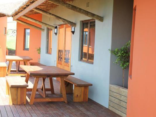 Swell Eco Lodge - 261837