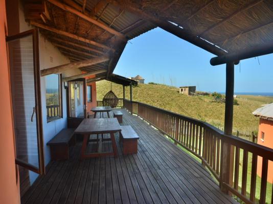 Swell Eco Lodge - 261876
