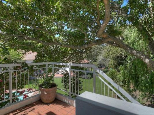 Hillingdale on Alexandra - 261892