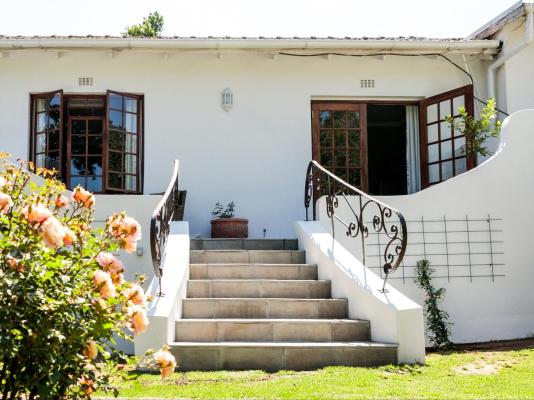 Hillingdale on Alexandra - 261909