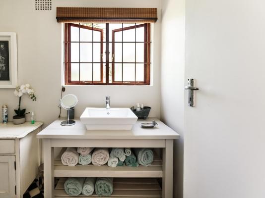 Hillingdale on Alexandra - 261917