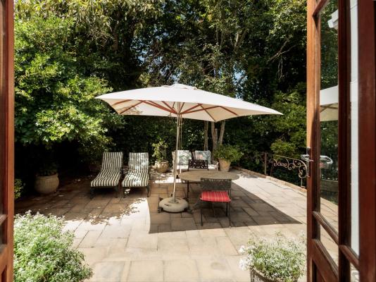 Hillingdale on Alexandra - 261927