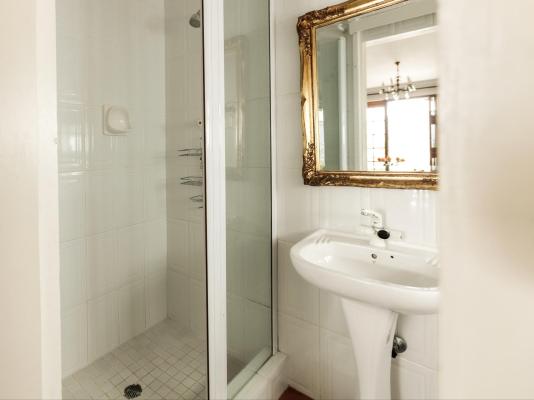 Hillingdale on Alexandra - 261930