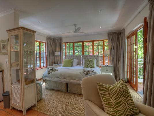 Hillingdale on Alexandra - 261942