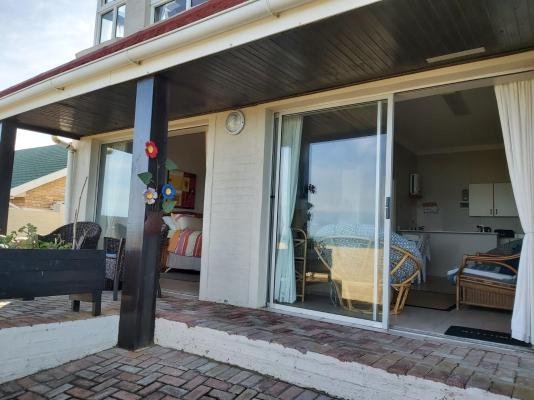 The Sparrow's Nest Beach Cottage - 262059