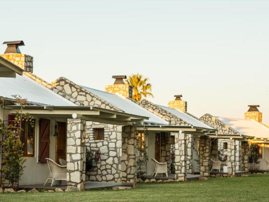 Kalahari Farmhouse - 262100