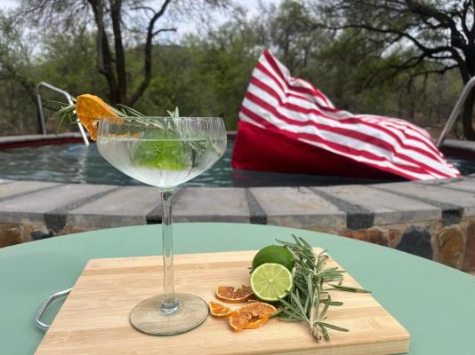 Mbazo & Dzombo Safaris - 262267