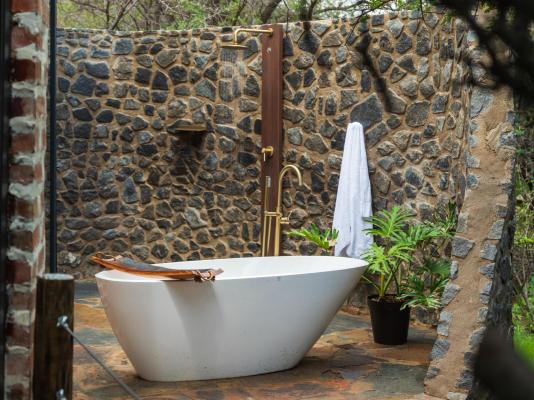 Mbazo & Dzombo Safaris - 262299