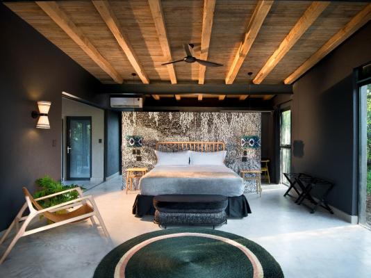 Mbazo & Dzombo Safaris - 262306