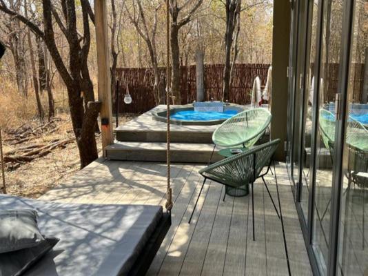 Mbazo & Dzombo Safaris - 262313