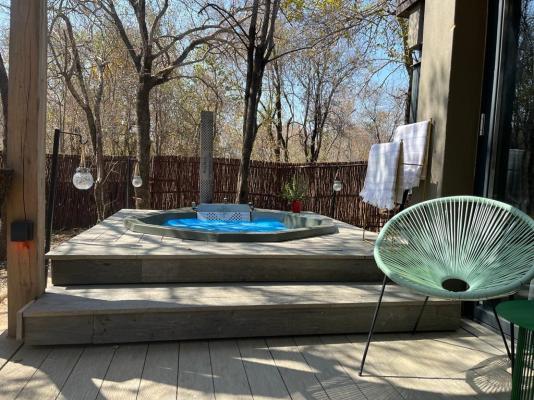 Mbazo & Dzombo Safaris - 262315