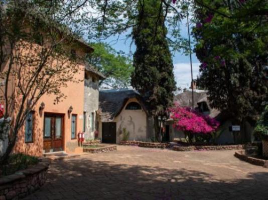 Beverly Hills Lodge - Property / Building