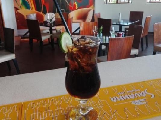 Beverly Hills Lodge - Lounge or bar