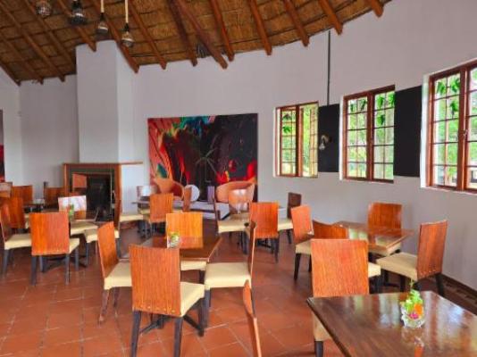 Beverly Hills Lodge - Dining area