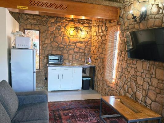 Beverly Hills Lodge - 262455