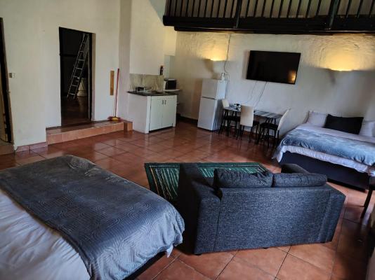 Beverly Hills Lodge - 262479