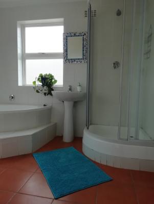 Dreams Self Catering Accommodation - 262560