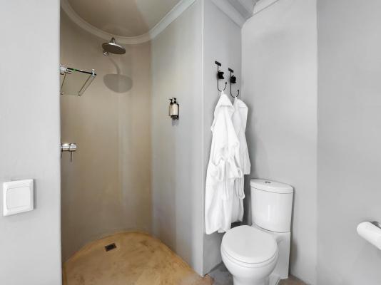 Room image 4