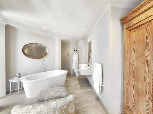 Rouge on Rose Boutique Hotel - 262594