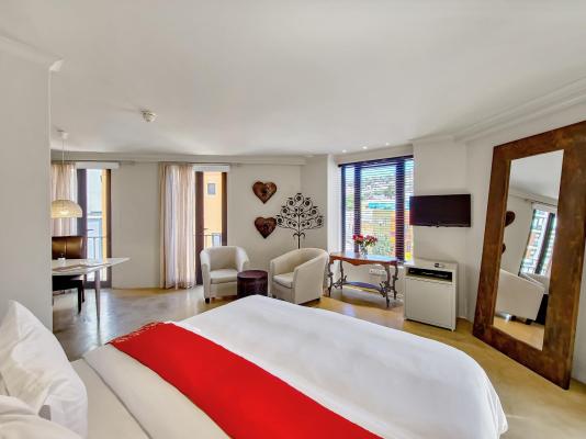 Rouge on Rose Boutique Hotel - 262595