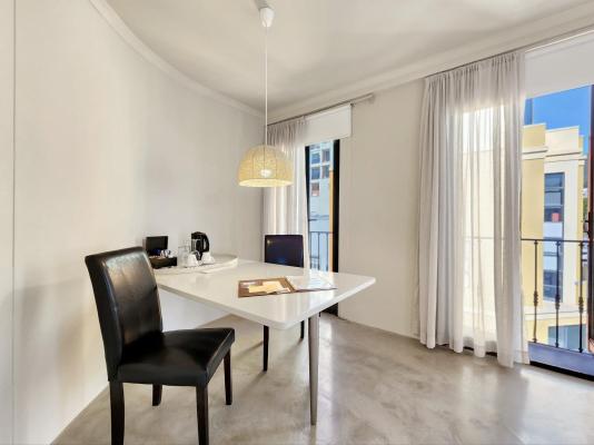 Rouge on Rose Boutique Hotel - 262598