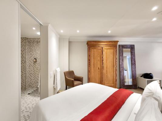 Rouge on Rose Boutique Hotel - 262601