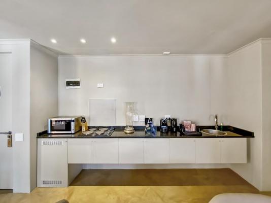 Room image 4