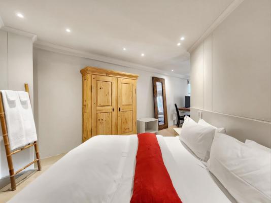 Rouge on Rose Boutique Hotel - 262610