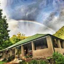 Fountain Baths Guest Cottages - Facade or entrance