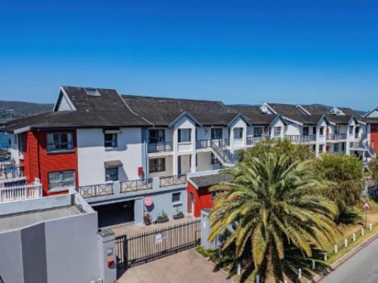 Laguna Grove Waterfront Living - Property / Building