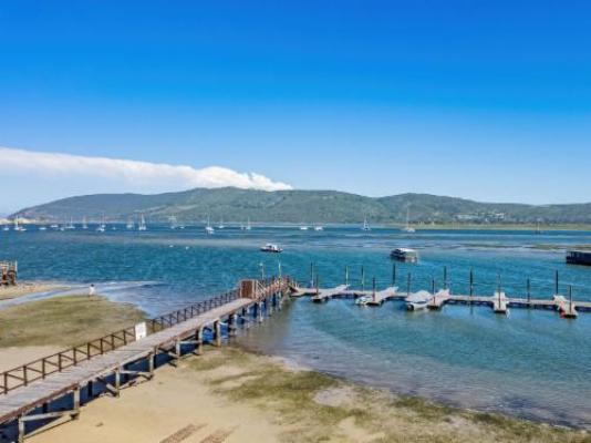 Laguna Grove Waterfront Living - Lake view