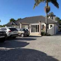 Mia Nina - Property / Building