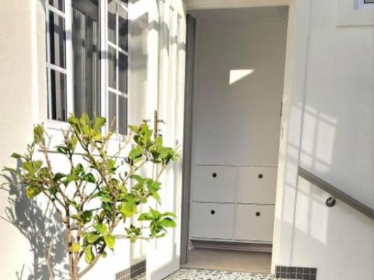 Mia Nina - Facade or entrance