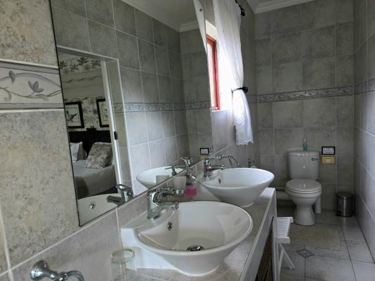 Birds of Paradise B&B - 263455