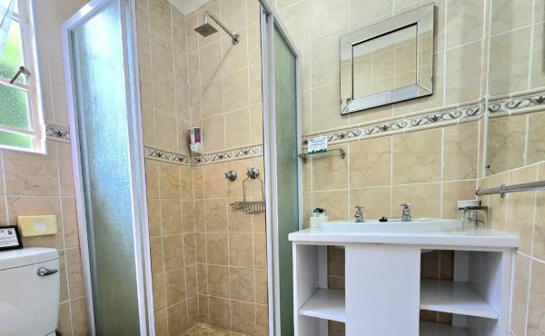 Birds of Paradise B&B - 263477