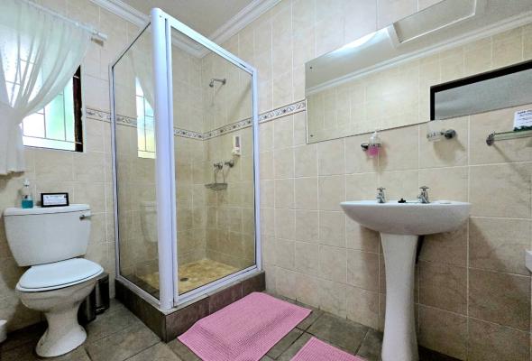 Birds of Paradise B&B - 263488