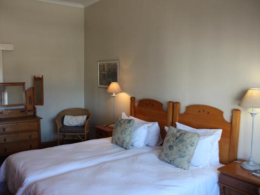 Room image 4