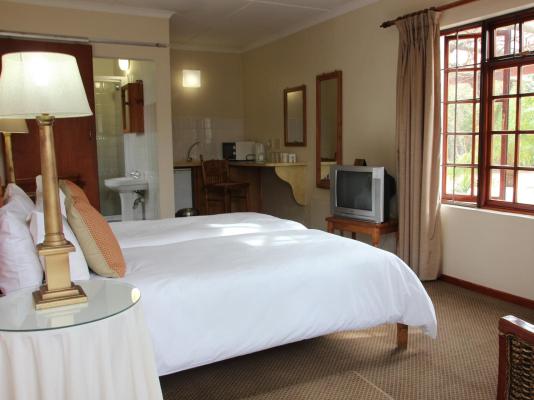 Room image 6