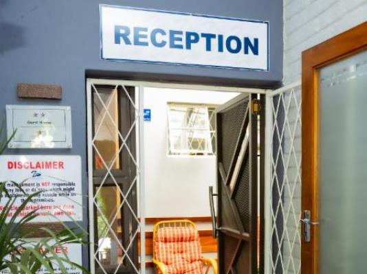 Zakumi Guesthouse - Facade or entrance