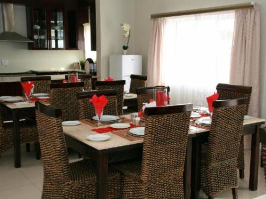 Whales Way Lodge - Breakfast area