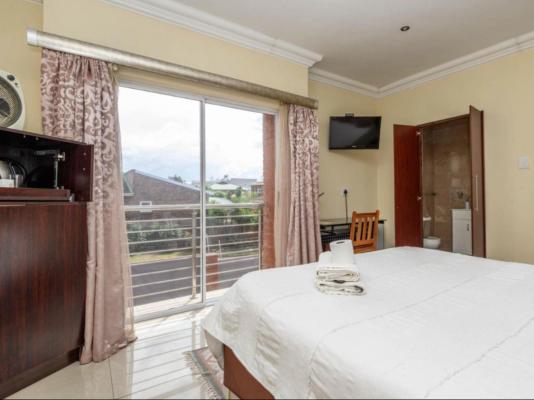 Whales Way Lodge - 263600