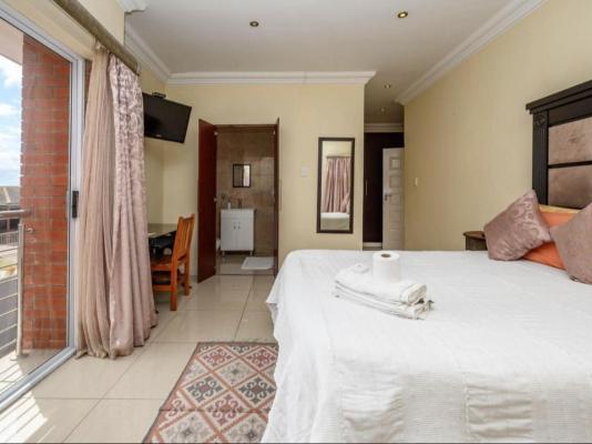 Whales Way Lodge - 263601