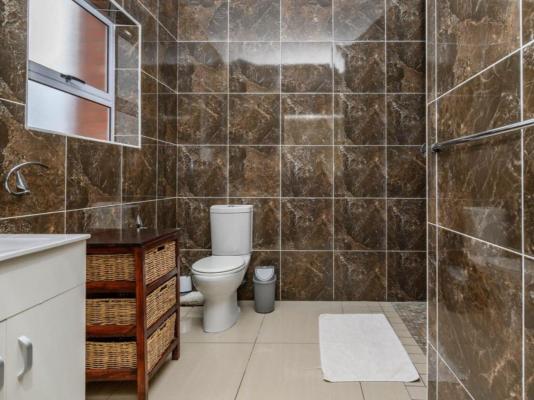 Whales Way Lodge - 263606