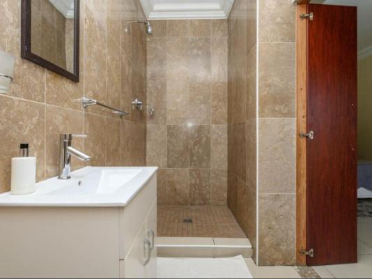 Whales Way Lodge - 263610