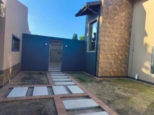 Masithandane Lodge - Facade or entrance